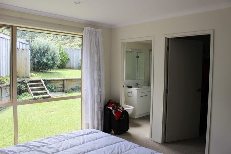 Photo of property in 2 Tieke Place, Horahora, Whangarei, 0110