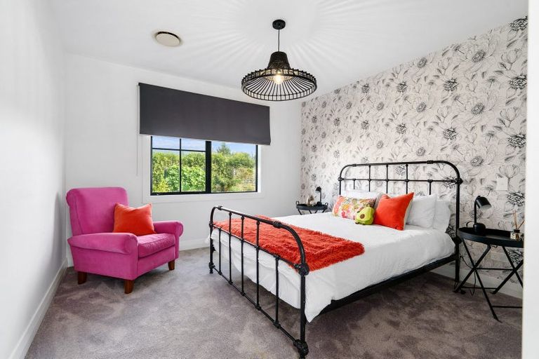 Photo of property in 3/45 Saint Kilda Road, Cambridge, 3434