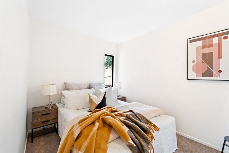 Photo of property in 16 Landvale Court, Browns Bay, Auckland, 0630