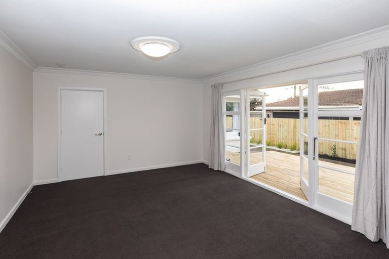 Photo of property in 94 Avondale Road, Avondale, Christchurch, 8061