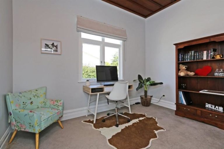 Photo of property in 206 Lascelles Street, Saint Leonards, Hastings, 4120