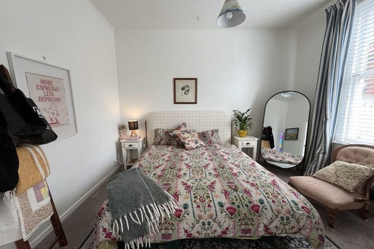 Photo of property in 49 Aurora Terrace, Kelburn, Wellington, 6012