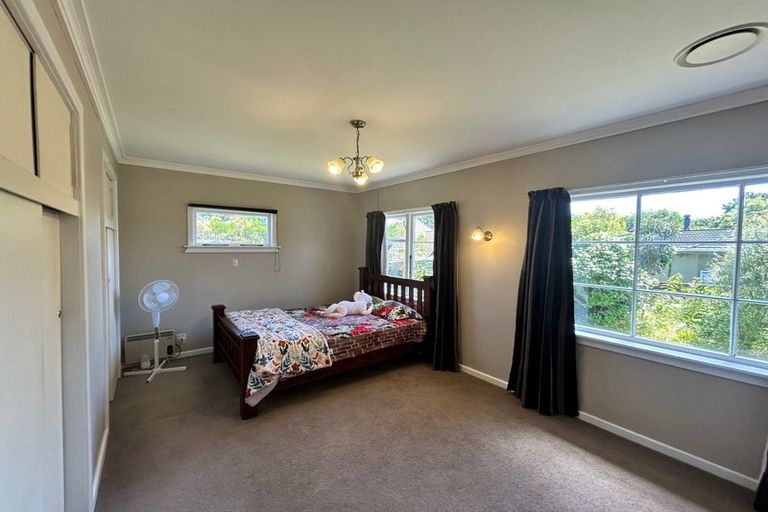 Photo of property in 24 Jensen Street, Hokowhitu, Palmerston North, 4410