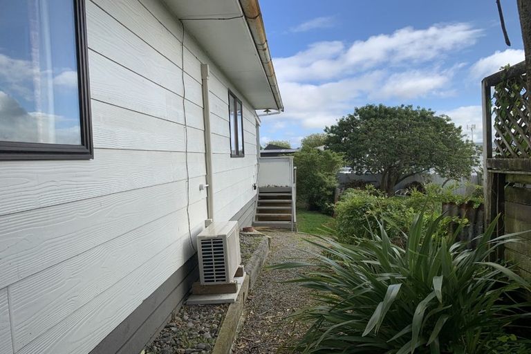 Photo of property in 141 Cambridge Street, Levin, 5510