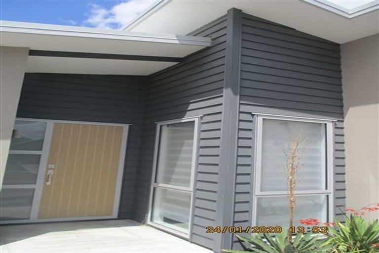 Photo of property in 8 Hehan Close, Cambridge, 3434