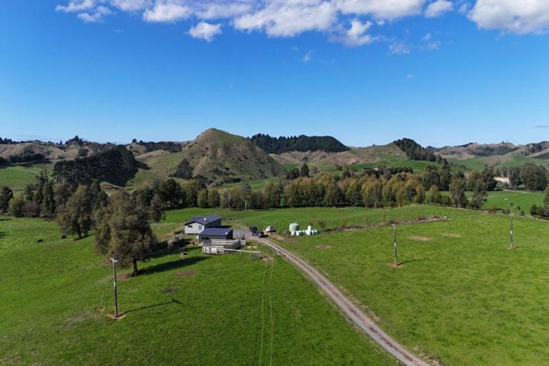Photo of property in 305 Waitetuna Valley Road, Waitetuna, Raglan, 3295