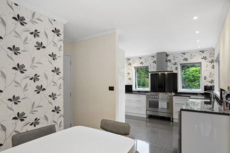 Photo of property in 20 Pomare Avenue, Russell, 0272