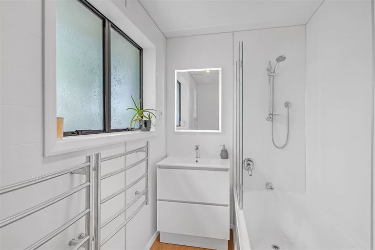 Photo of property in 22 Kendal Avenue, Burnside, Christchurch, 8053