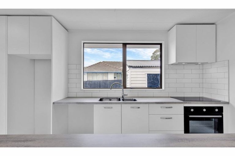 Photo of property in 17 Keighleys Road, Bromley, Christchurch, 8062