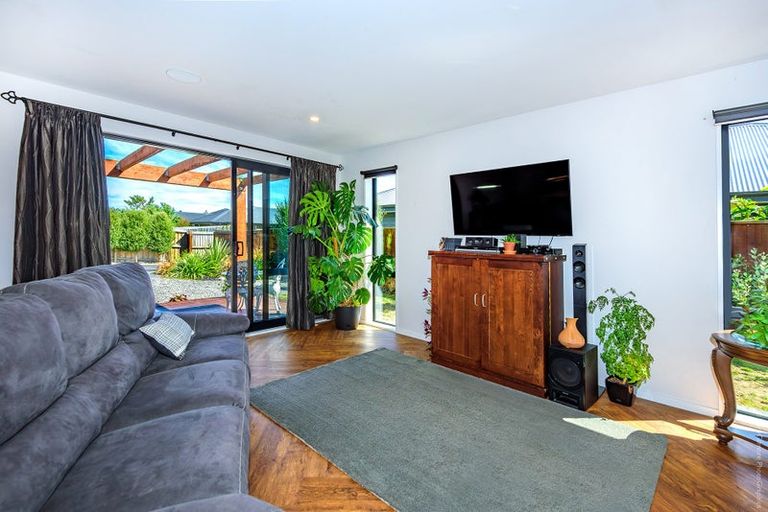 Photo of property in 22 Newbrook Terrace, Darfield, 7510