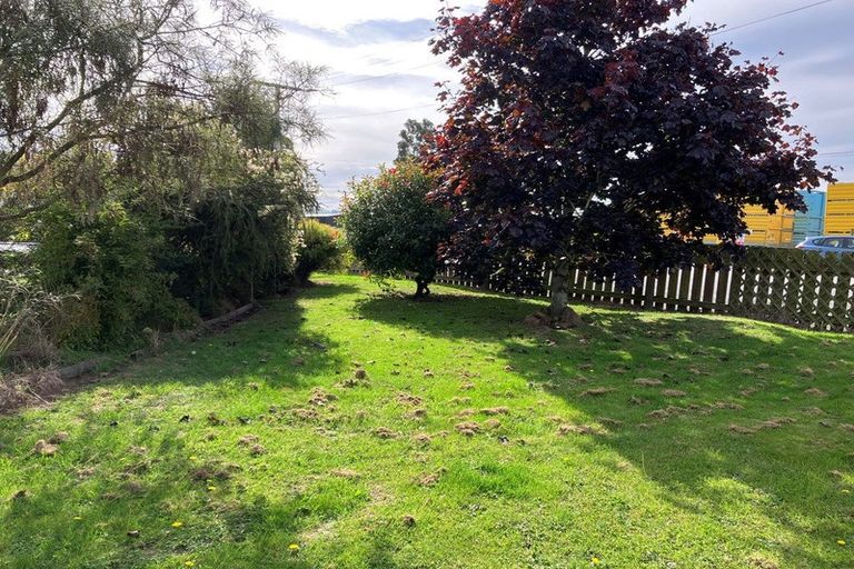 Photo of property in 23 Eden Street, Milton, 9220