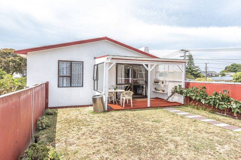 Photo of property in 28 Konini Street, Tawhero, Whanganui, 4501