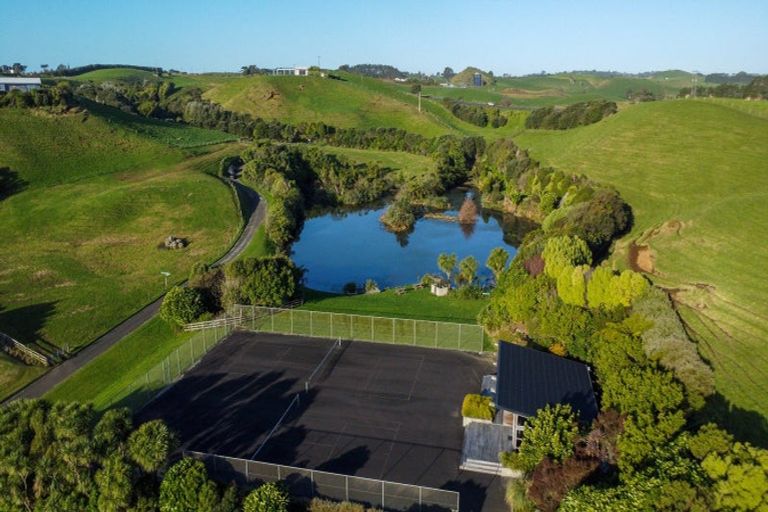 Photo of property in 8 Washer Road, Omata, New Plymouth, 4374