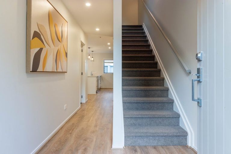 Photo of property in 1/19 Ruakiwi Road, Hamilton Lake, Hamilton, 3204