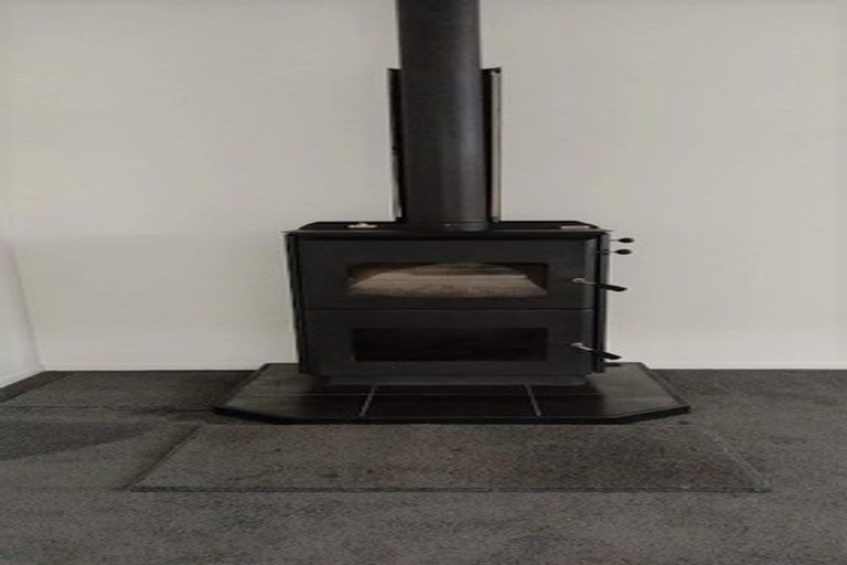 Photo of property in 22 Malta Crescent, South New Brighton, Christchurch, 8062