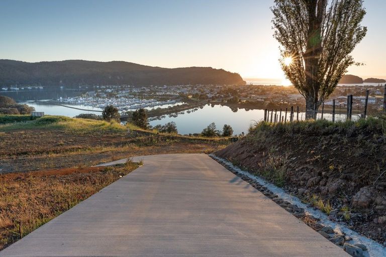 Photo of property in 25 Manuka Drive, Whangamata, 3691