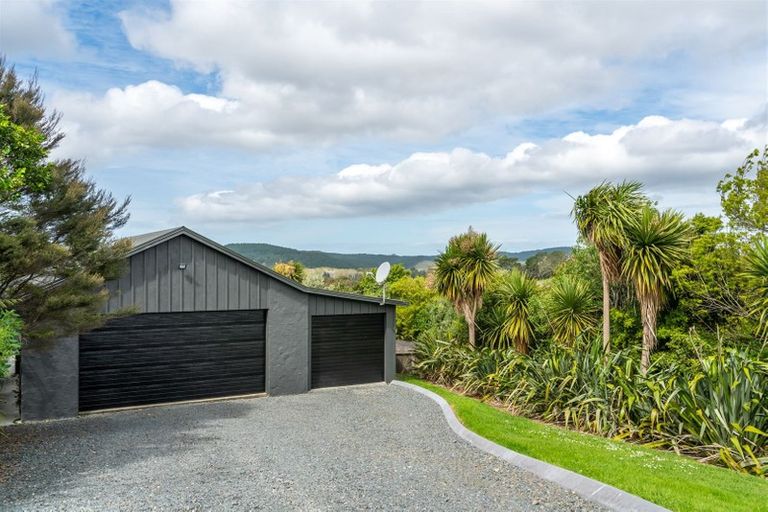 Photo of property in 110 Zanders Road, Helensville, Waimauku, 0882