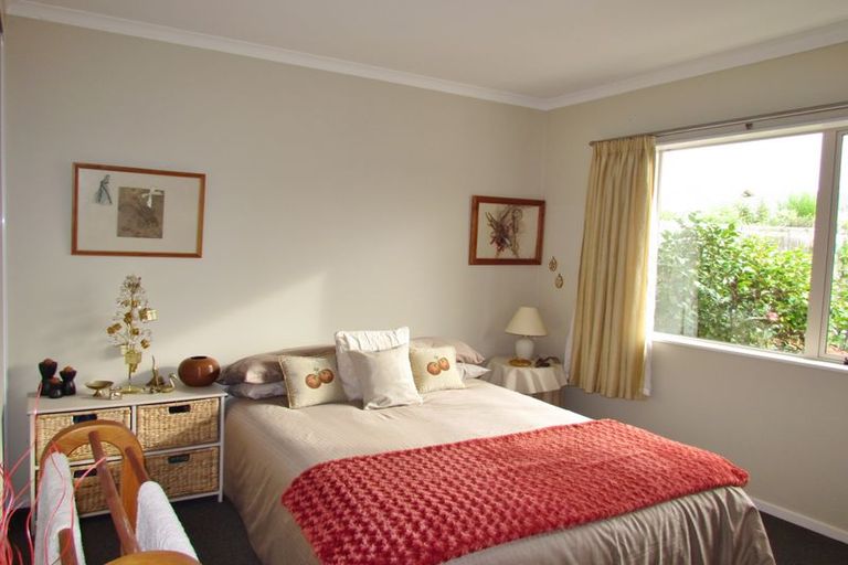 Photo of property in Holdsworth Villas, 2/2 William Donald Drive, Solway, Masterton, 5810