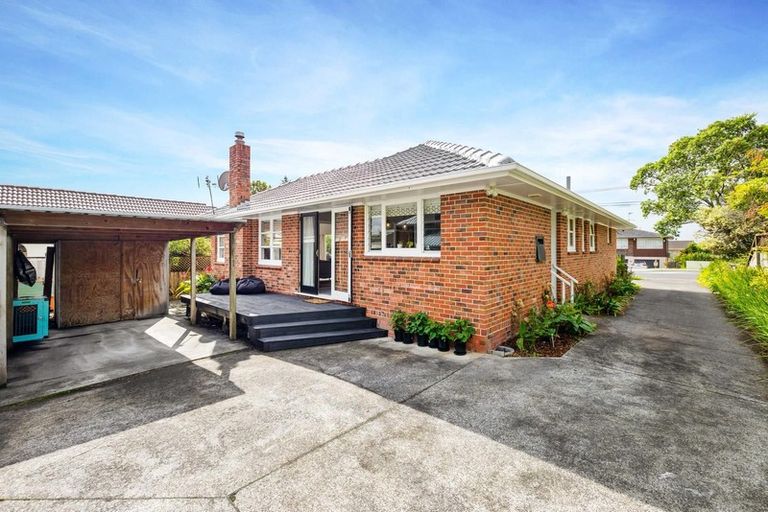 Photo of property in 46a Te Atatu Road, Te Atatu South, Auckland, 0610