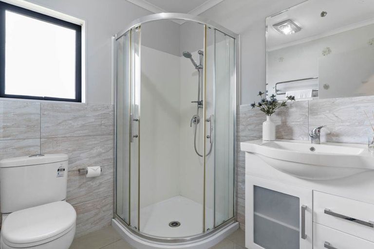 Photo of property in 173 Keri Vista Rise, Papakura, 2110