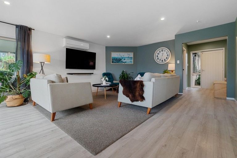 Photo of property in 14 Riverside Place, Katikati, 3129