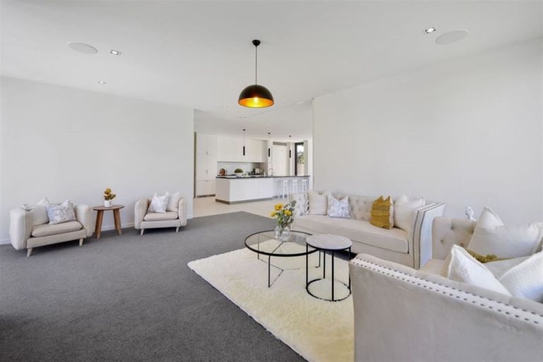 Photo of property in 142c Glandovey Road, Strowan, Christchurch, 8052