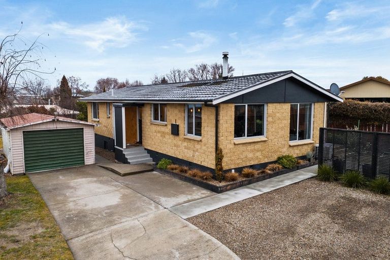 Photo of property in 25 Campbell Street, Alexandra, 9320