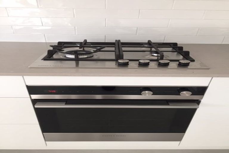 Photo of property in 5a Breakwater Way, Whitby, Porirua, 5024