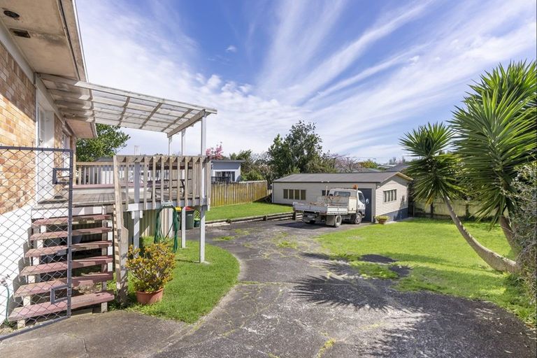 Photo of property in 14 Rembrandt Place, Opaheke, Papakura, 2113