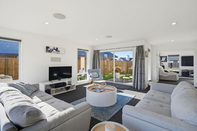 Photo of property in 25 Gilchrist Place, Kaiapoi, 7630