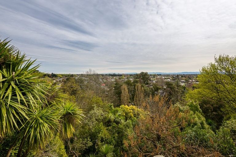 Photo of property in 24 Bengal Drive, Cashmere, Christchurch, 8022