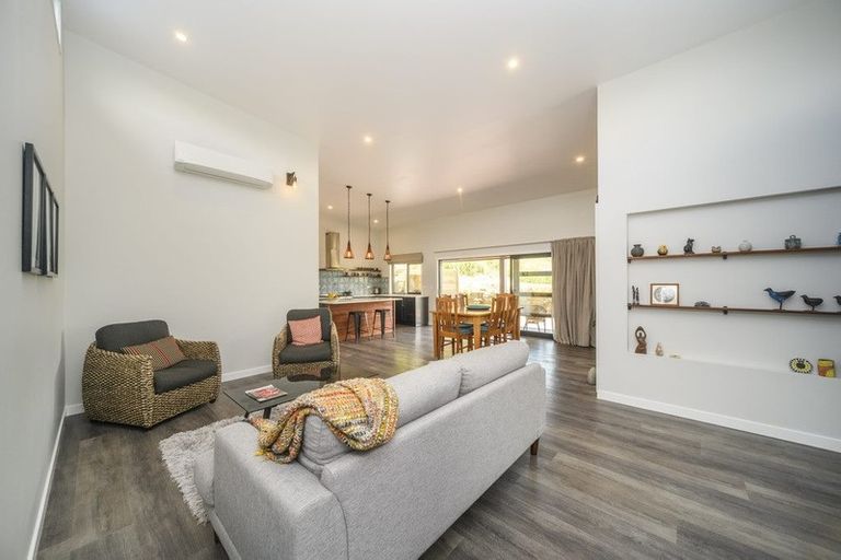 Photo of property in 107 Cashmere Drive, Fitzherbert, Palmerston North, 4410