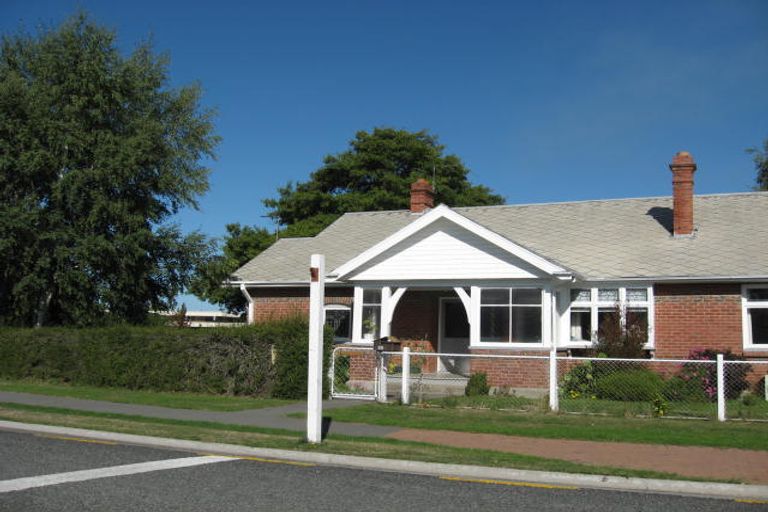 Photo of property in 28 Selwyn Street, Leeston, 7632