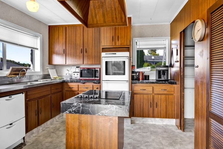 Photo of property in 19 Tybalt Street, Stratford, 4332