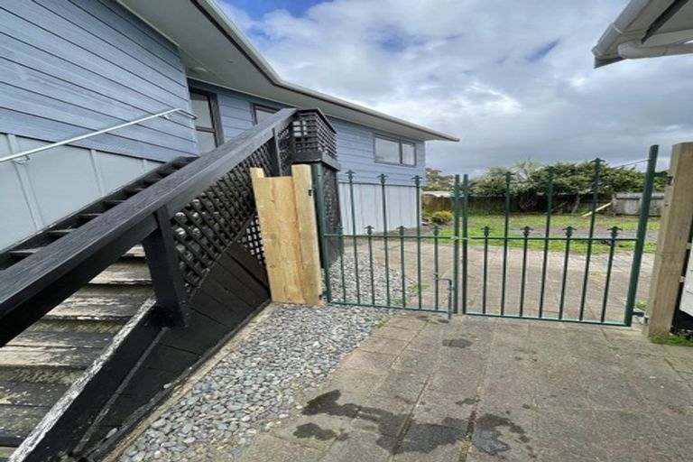 Photo of property in 7 Ross Grove, Paraparaumu, 5032