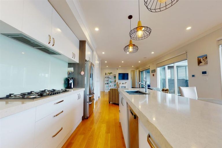 Photo of property in 2 Arriere Lane, Silverdale, 0932