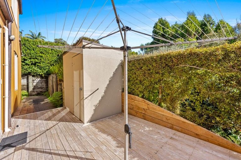 Photo of property in 3/56 Castor Bay Road, Castor Bay, Auckland, 0620