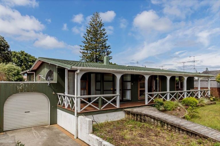 Photo of property in 9b Centreway Road, Orewa, 0931