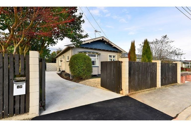 Photo of property in 16 Dover Street, St Albans, Christchurch, 8014