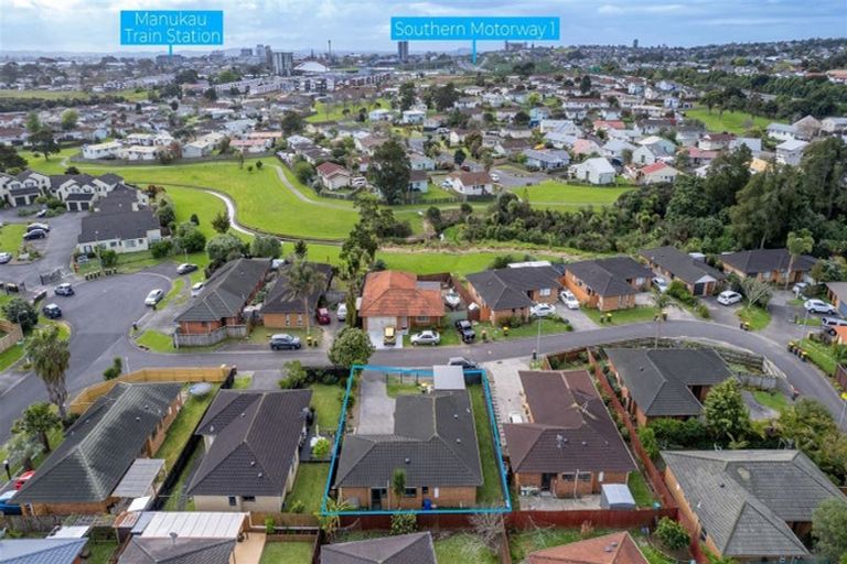 Photo of property in 5 Gerona Crescent, Hillpark, Auckland, 2102