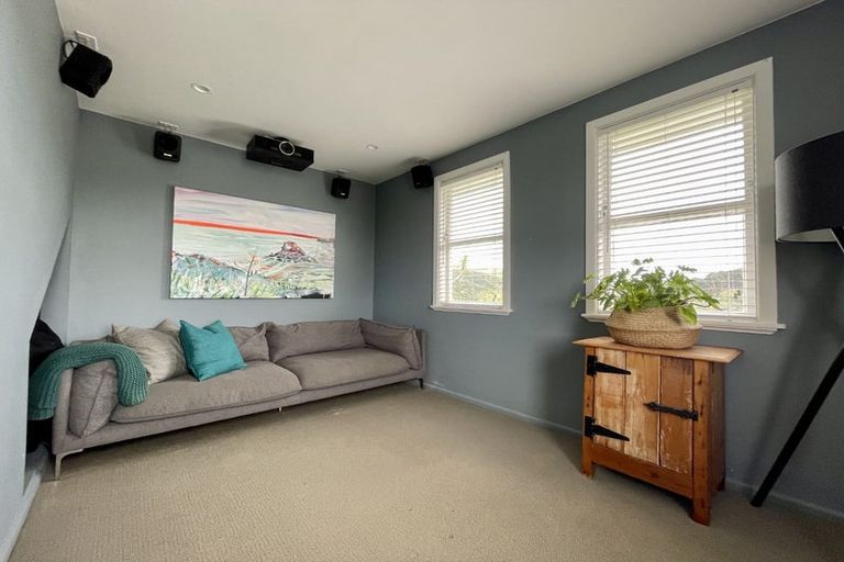 Photo of property in 63 Gordon Road, Plimmerton, Porirua, 5026