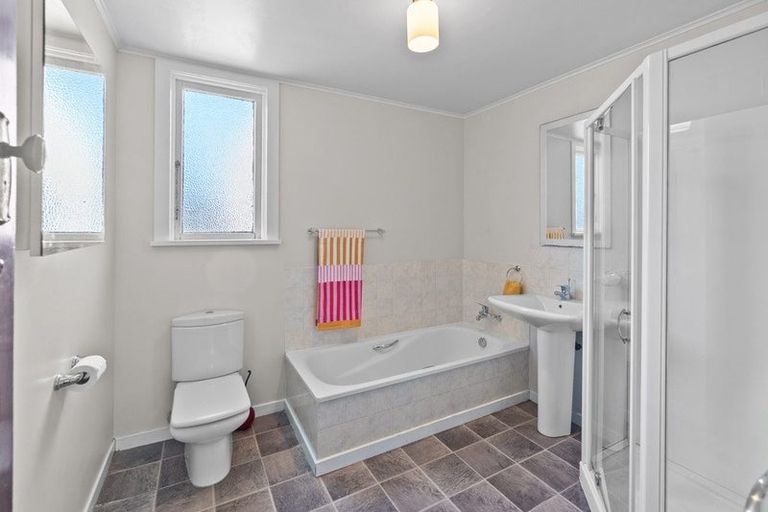 Photo of property in 18 Bute Street, Ranfurly, 9332