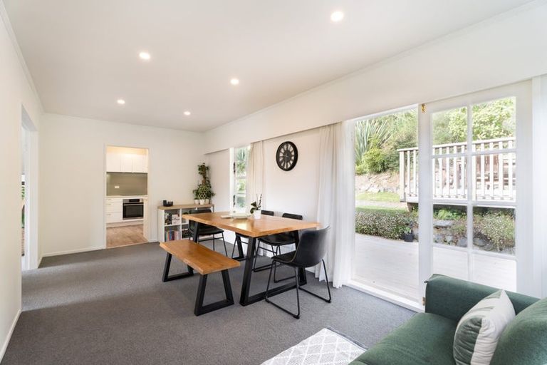 Photo of property in 14 Dormar Place, Churton Park, Wellington, 6037