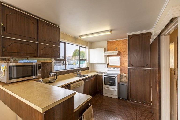 Photo of property in 21 Wycliffe Street, Onekawa, Napier, 4110