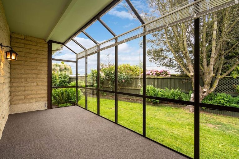 Photo of property in 1 Ash Place, Mosgiel, 9024