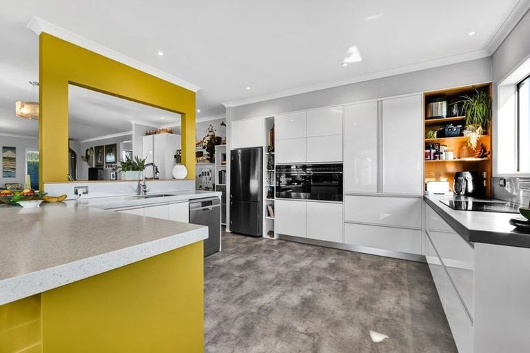 Photo of property in 51 Wilson Road, Urenui, 4375