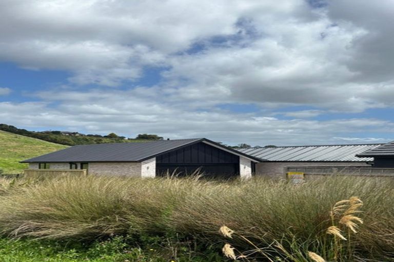 Photo of property in 241 Adler Drive, Ohauiti, Tauranga, 3112