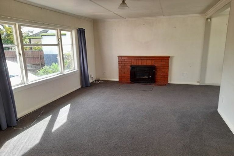 Photo of property in 15 Lancaster Street, Highbury, Palmerston North, 4412