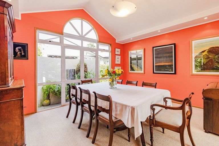 Photo of property in 12 Tulloch Street, Saint Johns Hill, Whanganui, 4500