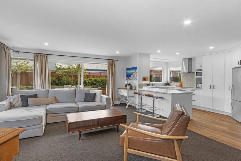 Photo of property in 1/271 Avonhead Road, Avonhead, Christchurch, 8042